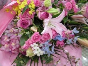 結婚記念日の花束☆｜「サワムラ生花店」　（愛知県西尾市の花キューピット加盟店 花屋）のブログ