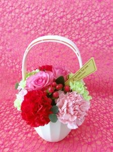 今年の母の日は5月14日です♪｜「サワムラ生花店」　（愛知県西尾市の花キューピット加盟店 花屋）のブログ
